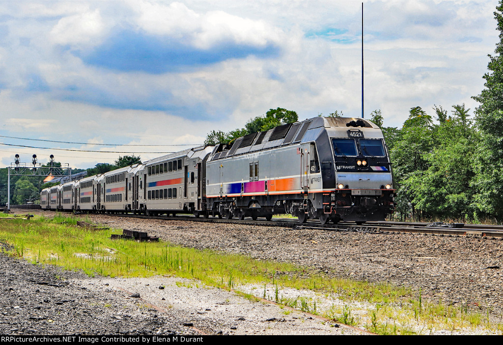 NJT 4521 on train 1111